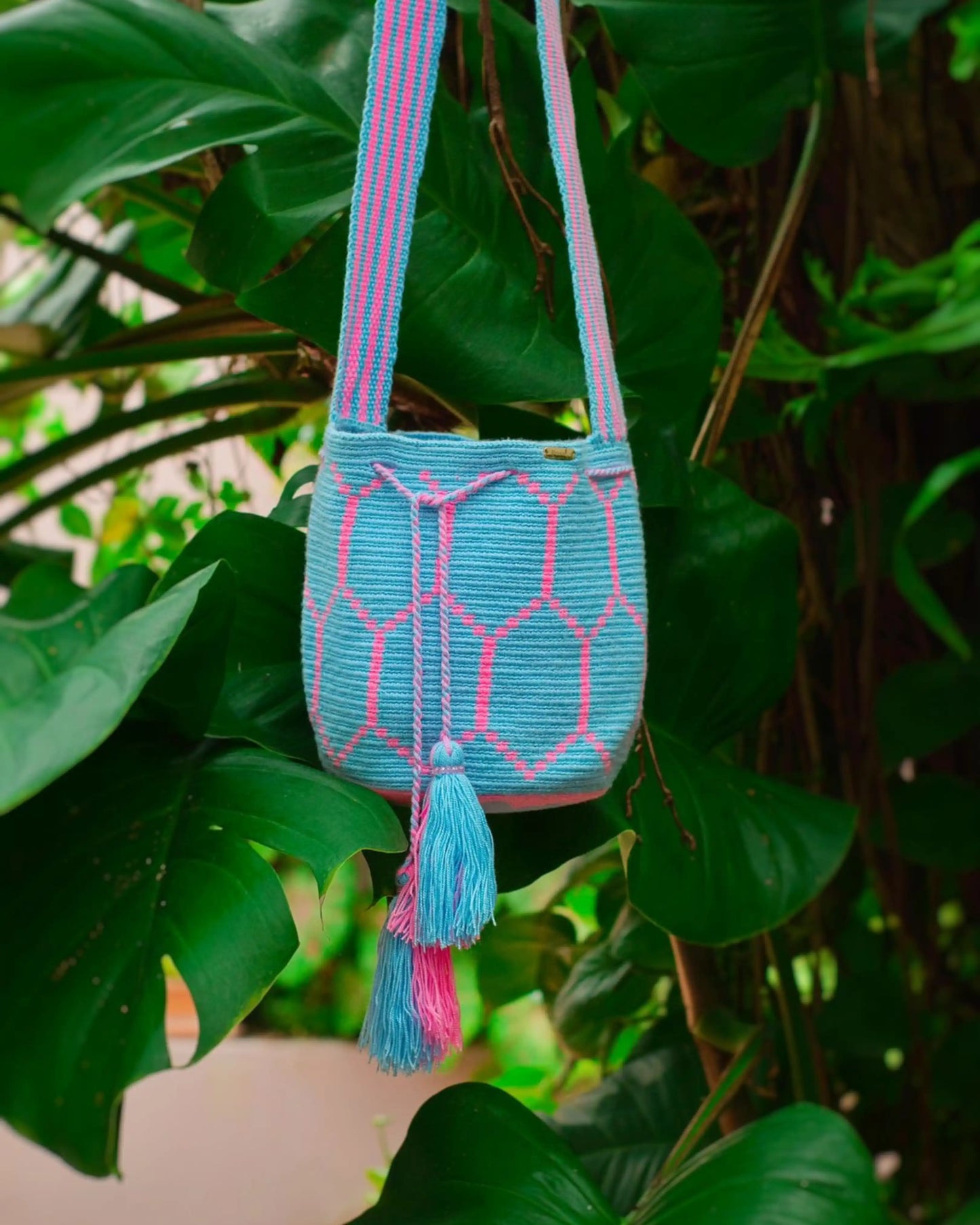 Mochila Wayuu Blue & Pink Mediana